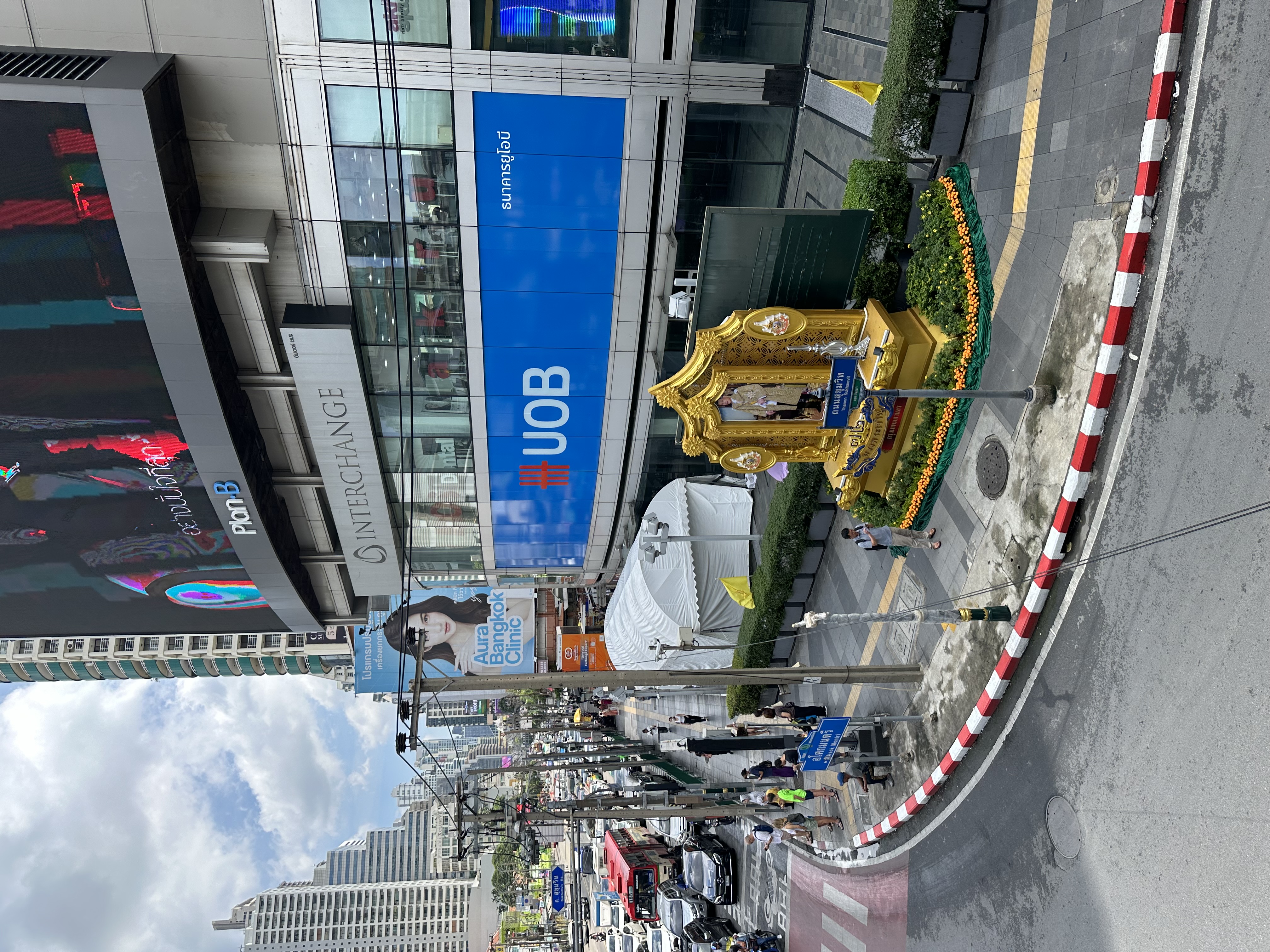 曼谷商圈的泰国王室像